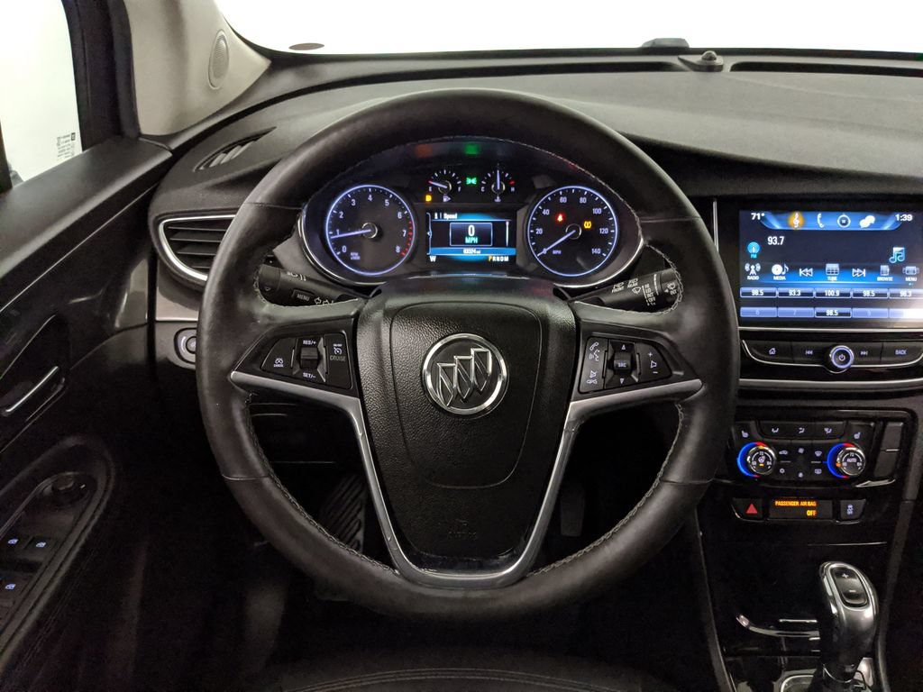 Used 2018 Buick Encore Essence AWD/4WD image 11