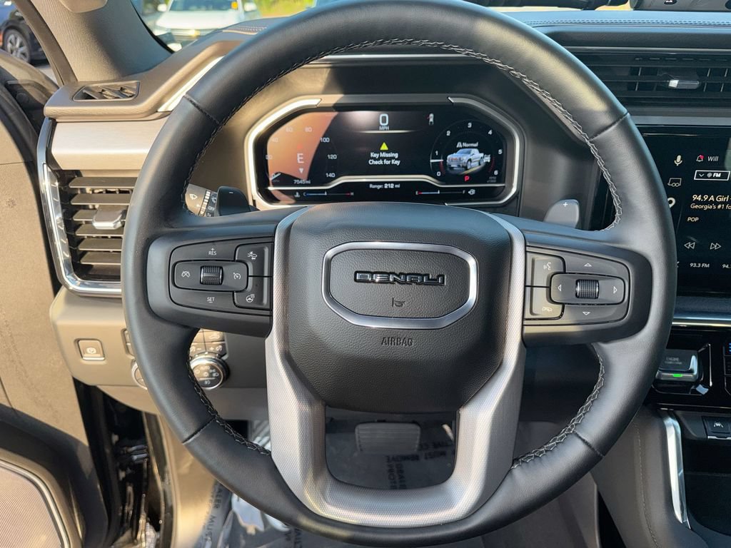 Used 2023 GMC Sierra 1500 Denali w/ Technology Package AWD/4WD image 16