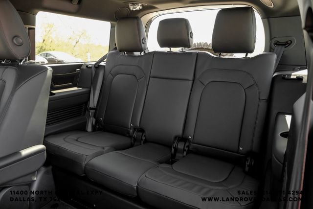 New 2026 Land Rover Defender 130 X-Dynamic SE AWD/4WD image 46