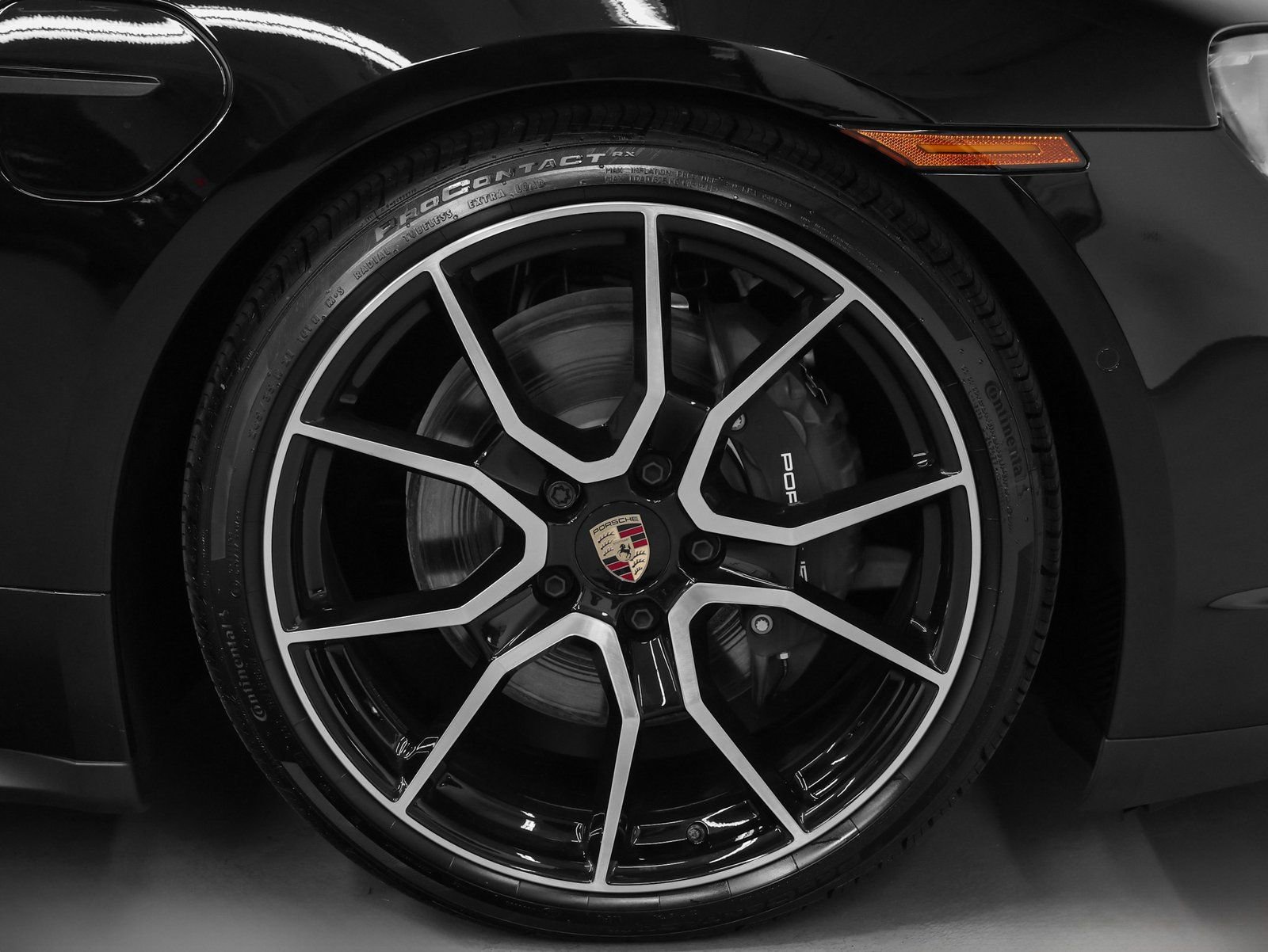 New 2025 Porsche Taycan image 17