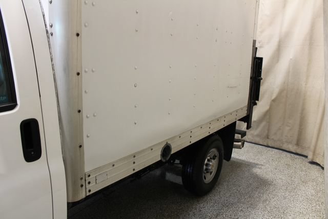 Used 2007 Chevrolet Express 3500 RWD image 9