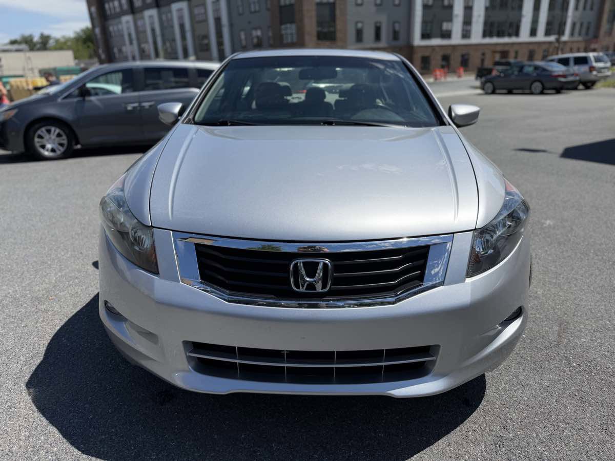 Used 2009 Honda Accord EX-L image 2
