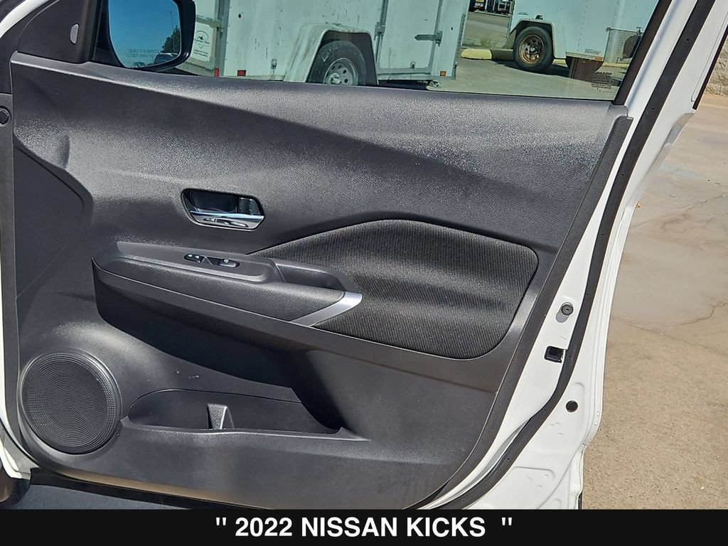 Used 2022 Nissan Kicks SV FWD image 31
