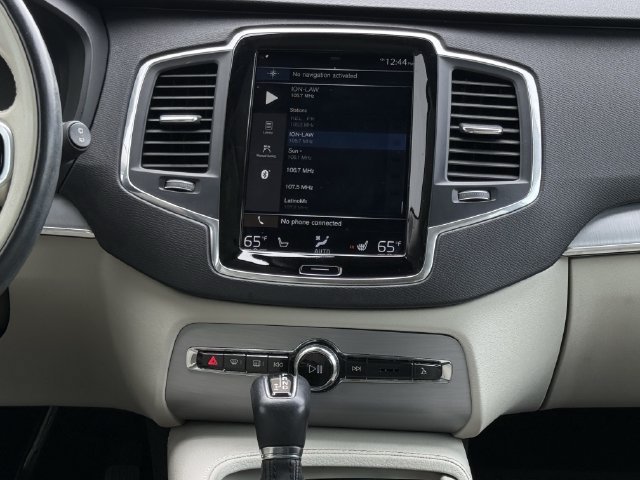 Used 2021 Volvo XC90 T5 Momentum w/ Climate Package FWD image 18
