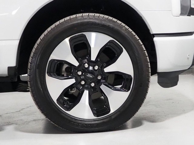 Used 2024 Ford F150 Lightning Platinum AWD/4WD image 62