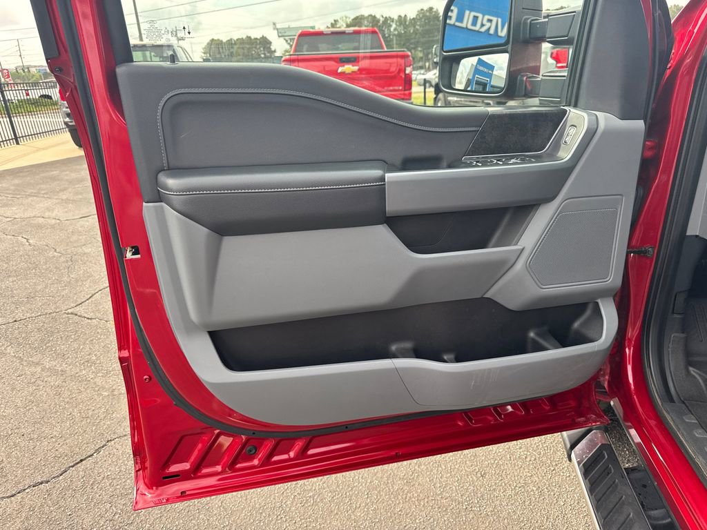 Used 2022 Ford F150 XLT w/ Equipment Group 302A High image 11