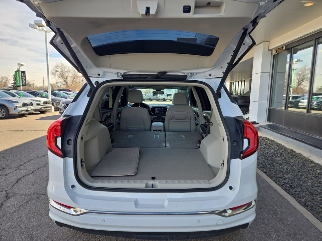 Used 2023 GMC Terrain Denali w/ Denali Premium Package image 20