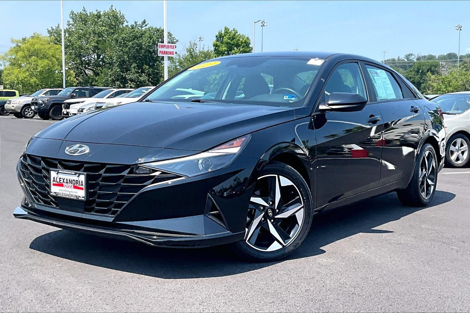 Used 2023 Hyundai Elantra SEL w/ Convenience Package