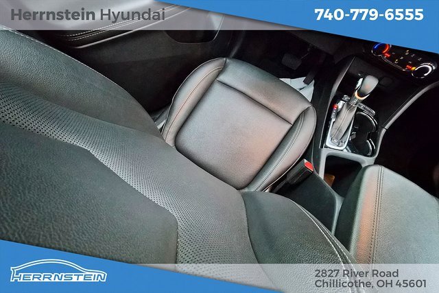 Used 2024 Buick Encore GX Sport Touring w/ Comfort Package image 13