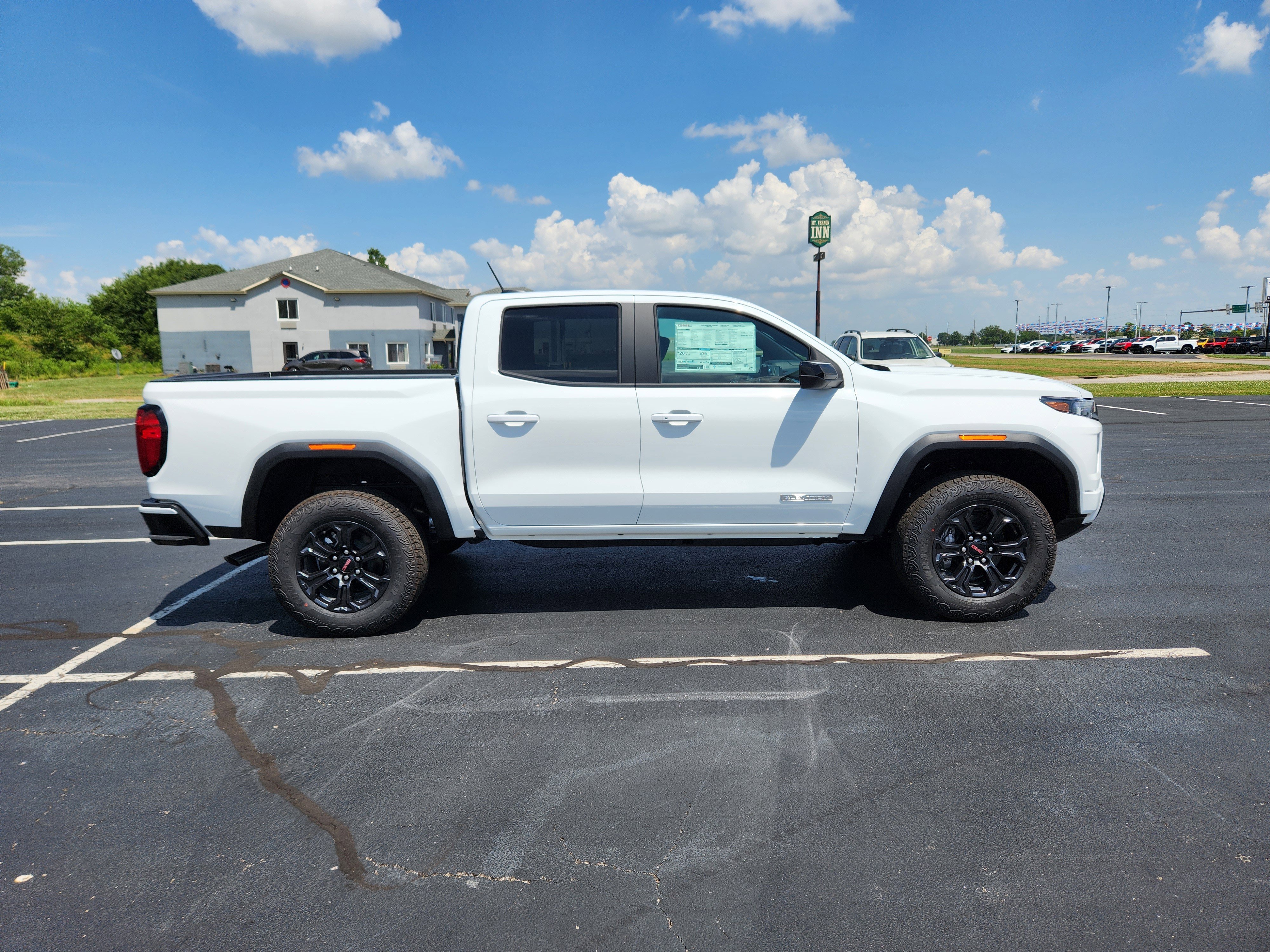 New 2025 GMC Canyon Elevation w/ Convenience Package image 5