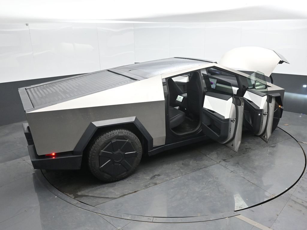 Used 2024 Tesla Cybertruck Cyberbeast image 48