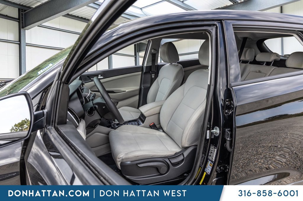 Used 2021 Hyundai Tucson SE w/ Cargo Package FWD image 15