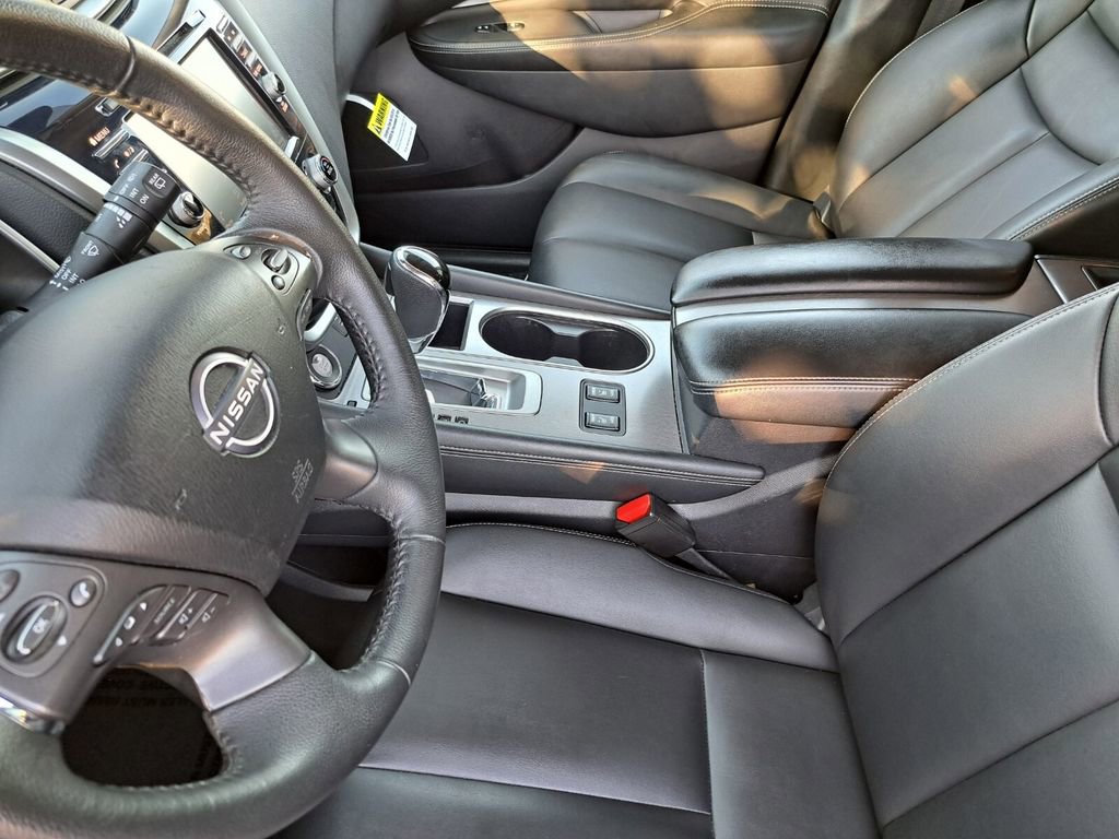 Used 2023 Nissan Murano SV image 16