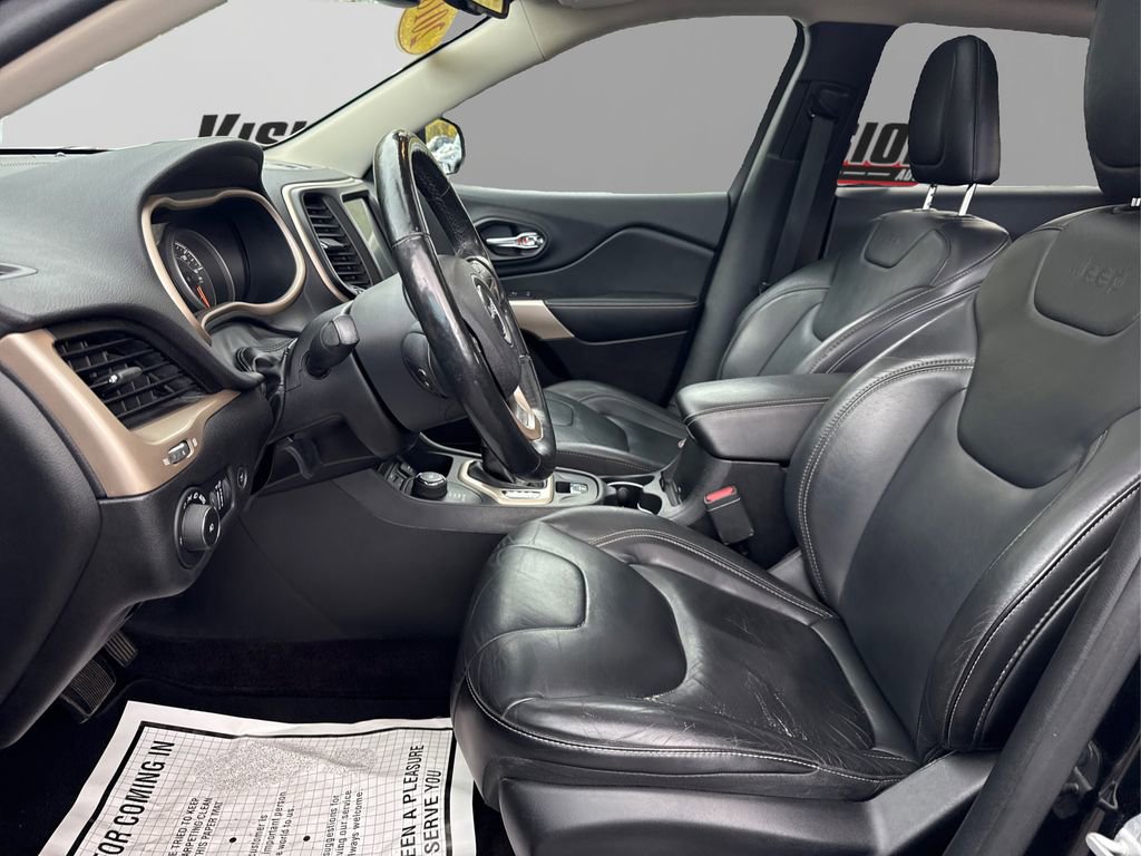 Used 2018 Jeep Cherokee Limited image 9