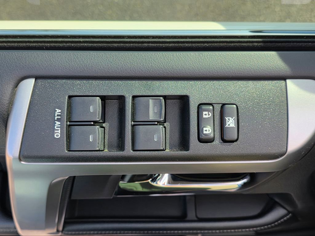 Used 2023 Toyota 4Runner Limited image 14