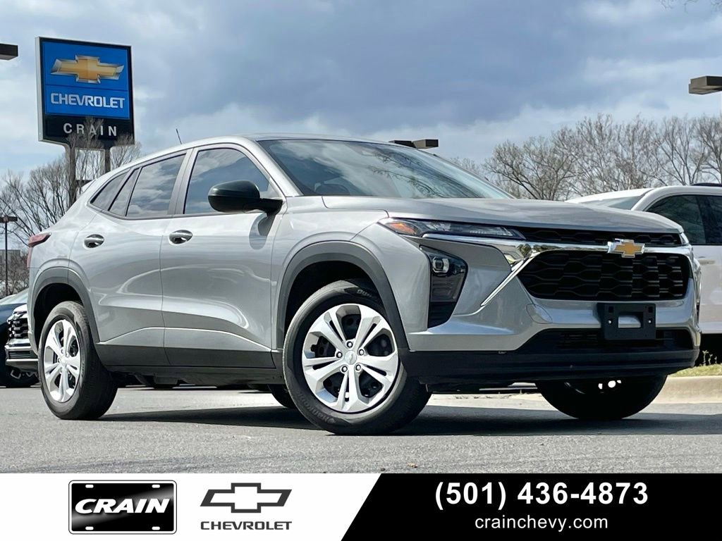Used 2025 Chevrolet Trax LS