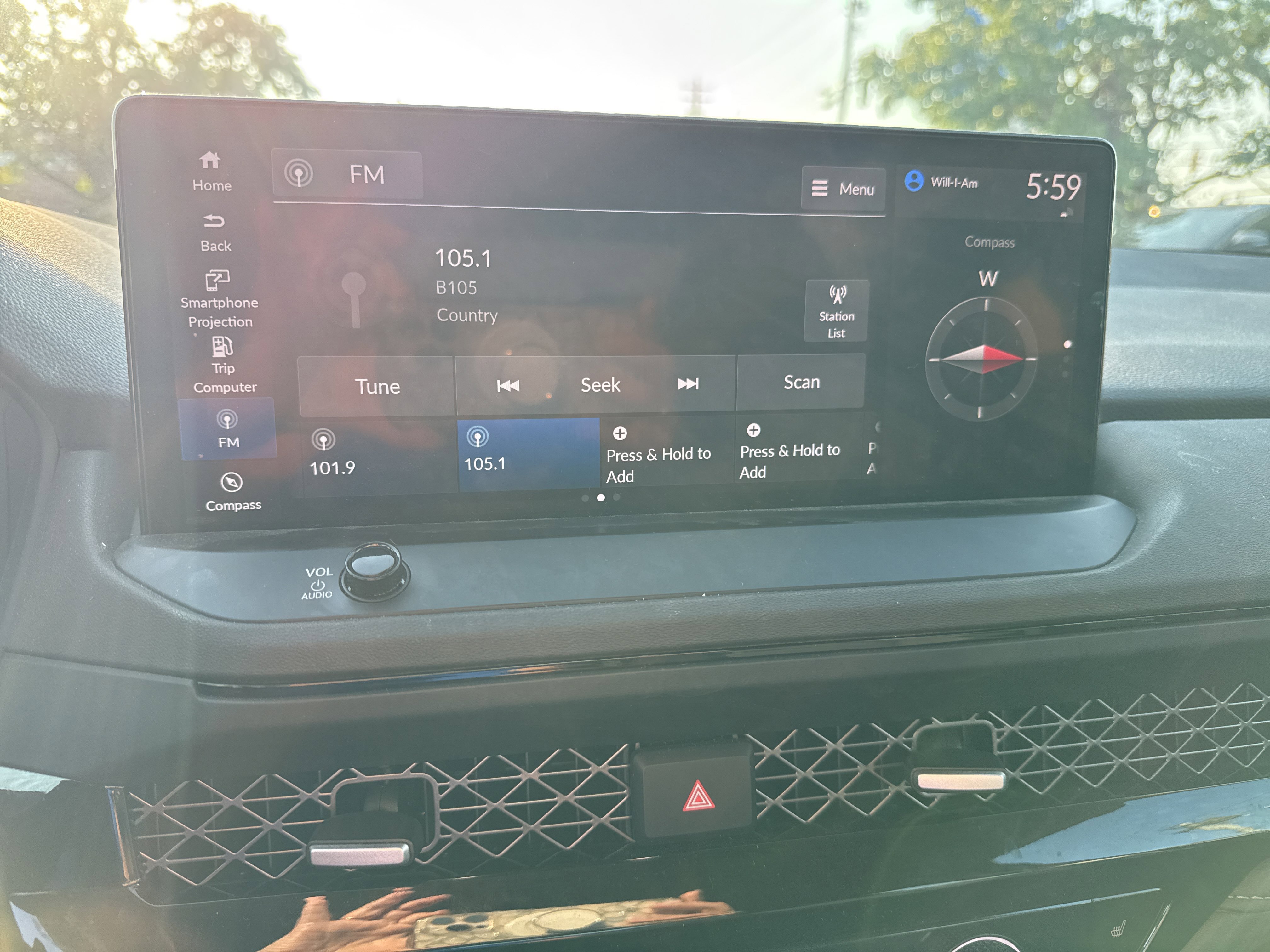 Used 2024 Honda Accord EX-L image 2