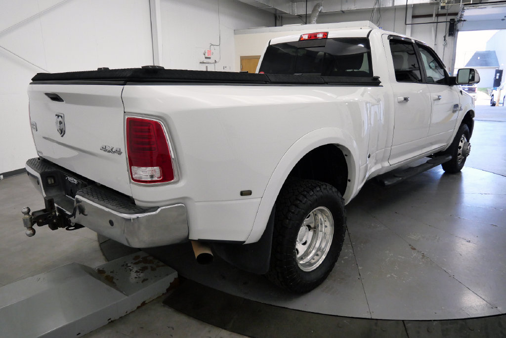 Used 2015 RAM 3500 Laramie Longhorn w/ Convenience Group AWD/4WD image 8