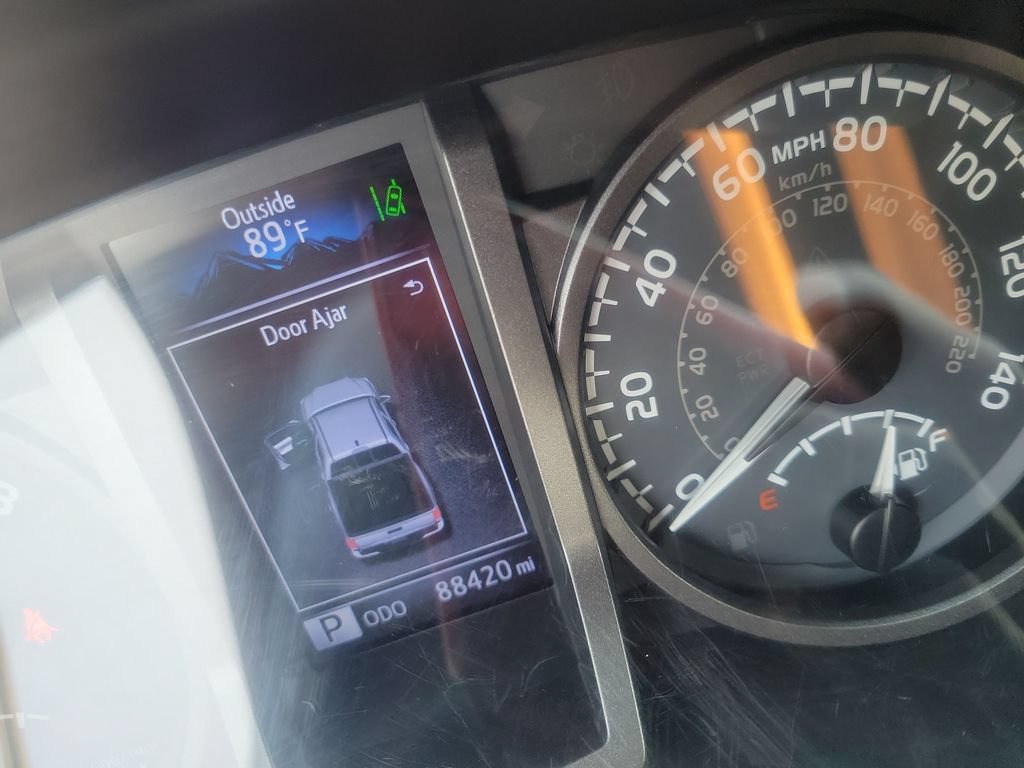 Used 2018 Toyota Tacoma TRD Pro AWD/4WD image 32