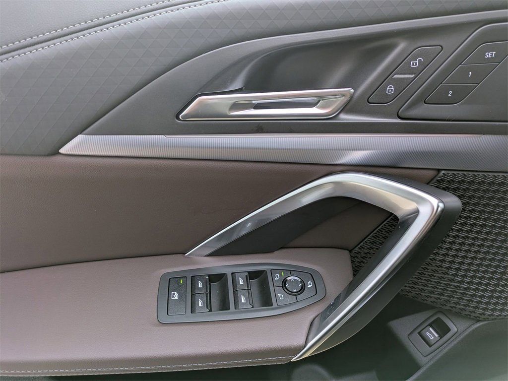 Used 2024 BMW X2 xDrive28i w/ Convenience Package image 11