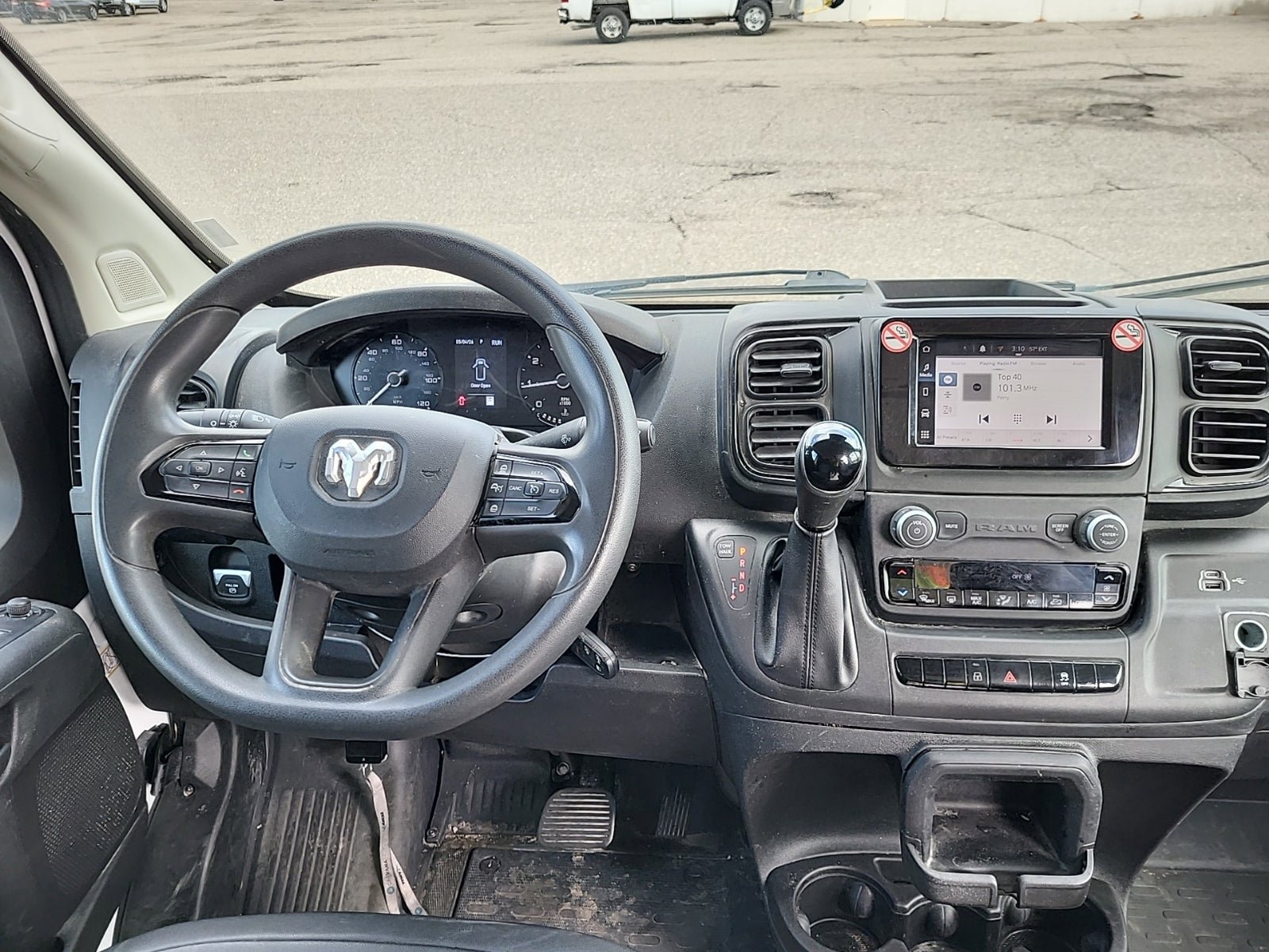 Used 2025 RAM ProMaster 3500 w/ Convenience Group FWD image 11