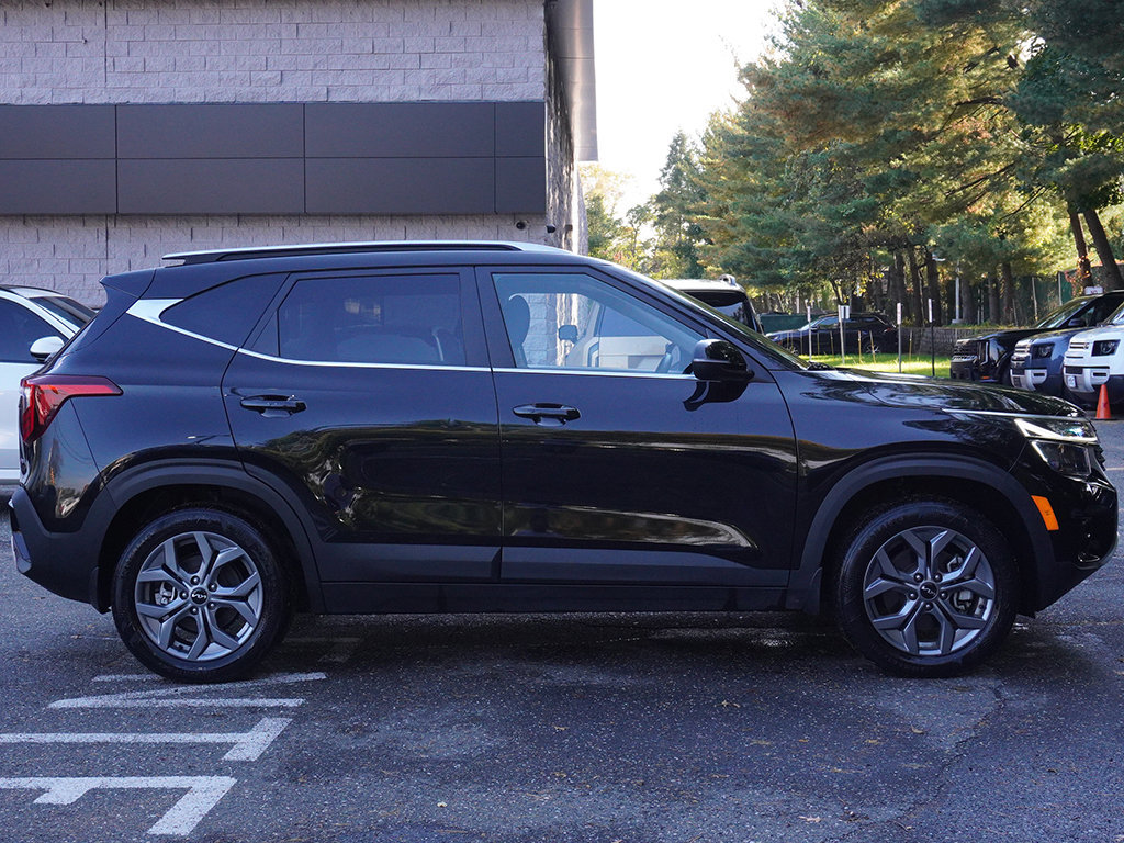 Used 2024 Kia Seltos S AWD/4WD image 18