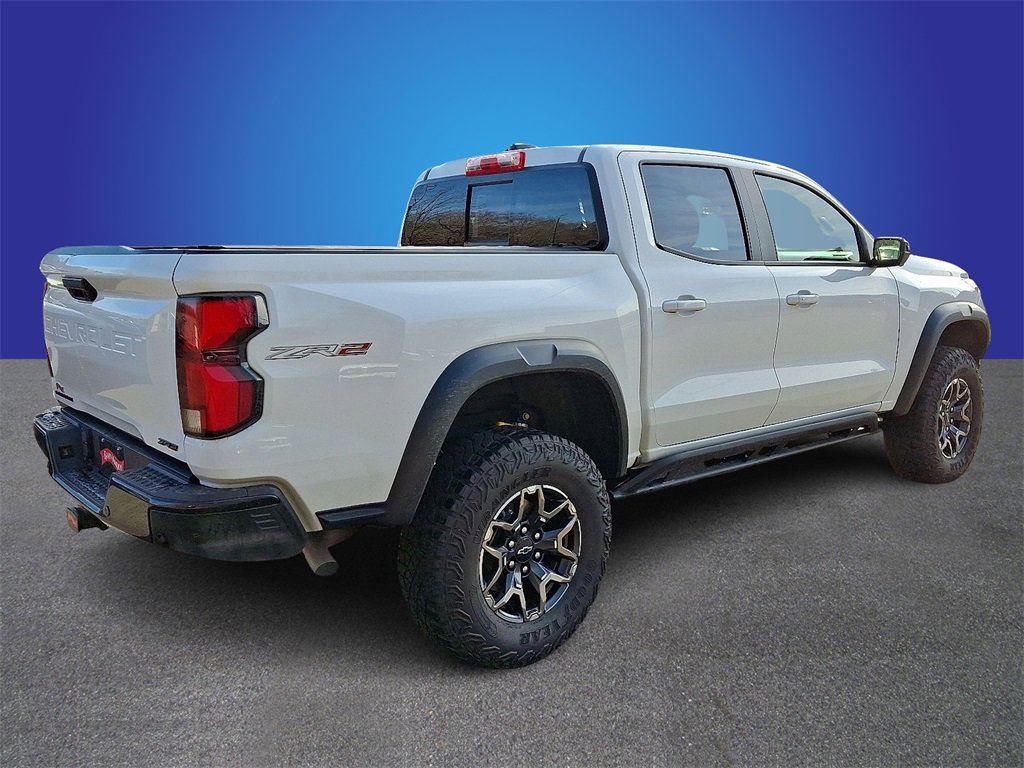 Used 2023 Chevrolet Colorado ZR2 w/ ZR2 Convenience Package III image 4
