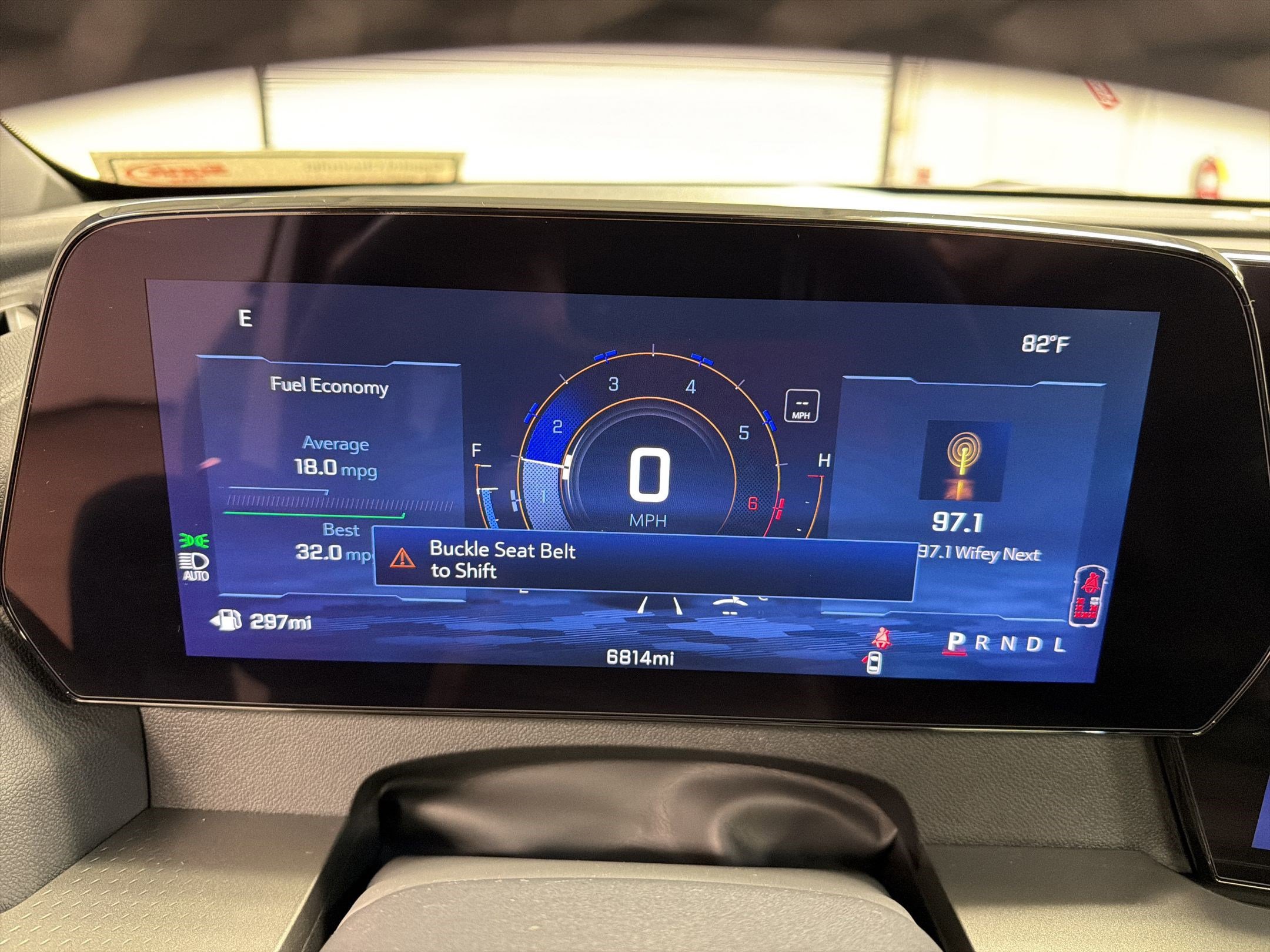 New 2026 Chevrolet Traverse LT w/ Sun and Wheel Package image 18