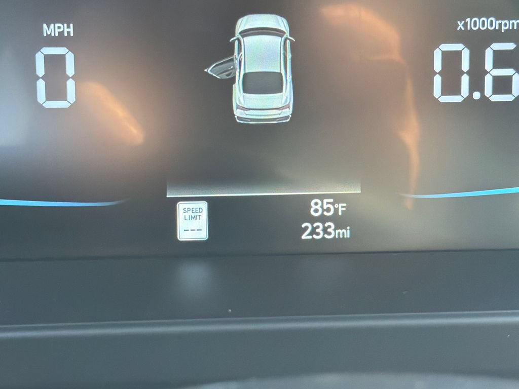 New 2026 Hyundai Elantra Sport FWD image 21