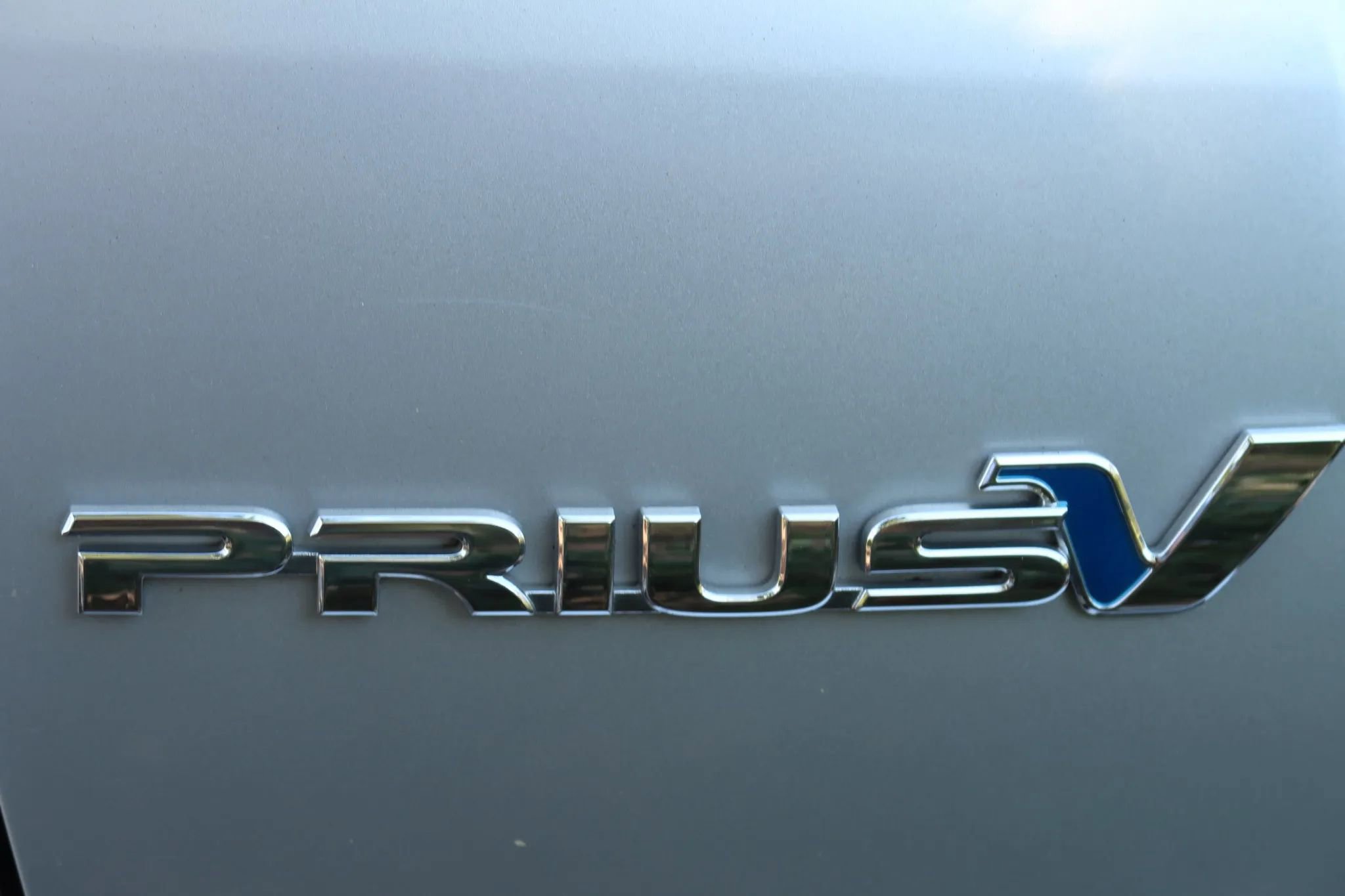 Used 2012 Toyota Prius V Five w/ Preferred Accessory Pkg FWD image 25