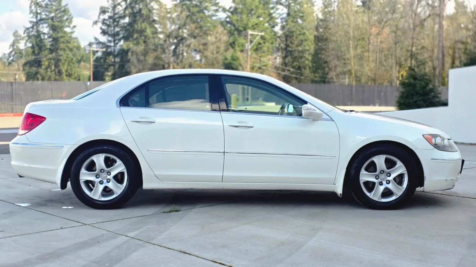 Used 2008 Acura RL image 6