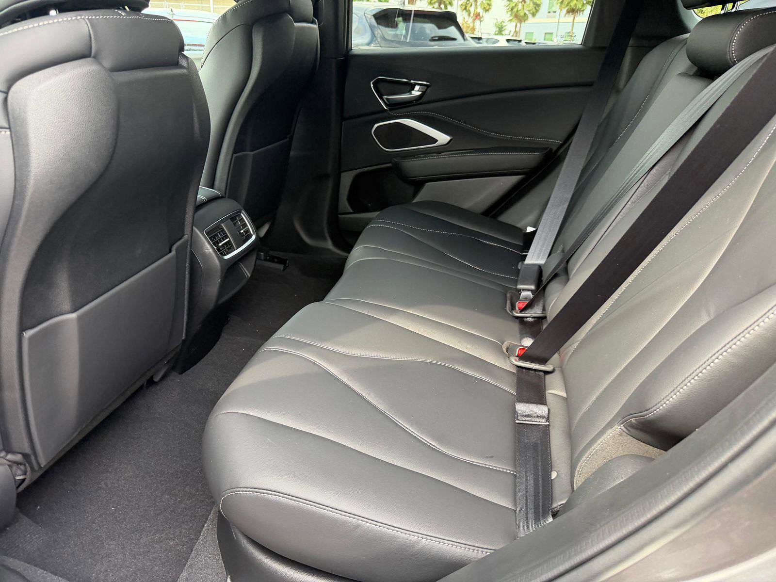 New 2026 Acura RDX SH-AWD image 3