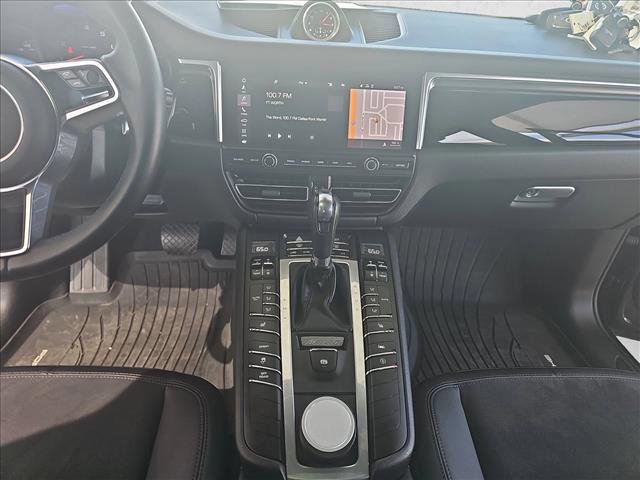 Used 2021 Porsche Macan image 13