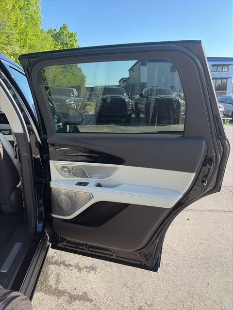 Used 2024 Lincoln Nautilus Black Label w/ Jet Appearance Package (87T) AWD/4WD image 28