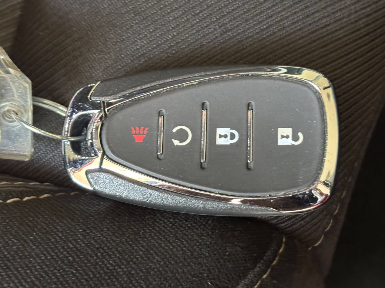 Used 2025 Chevrolet Blazer LT FWD image 18