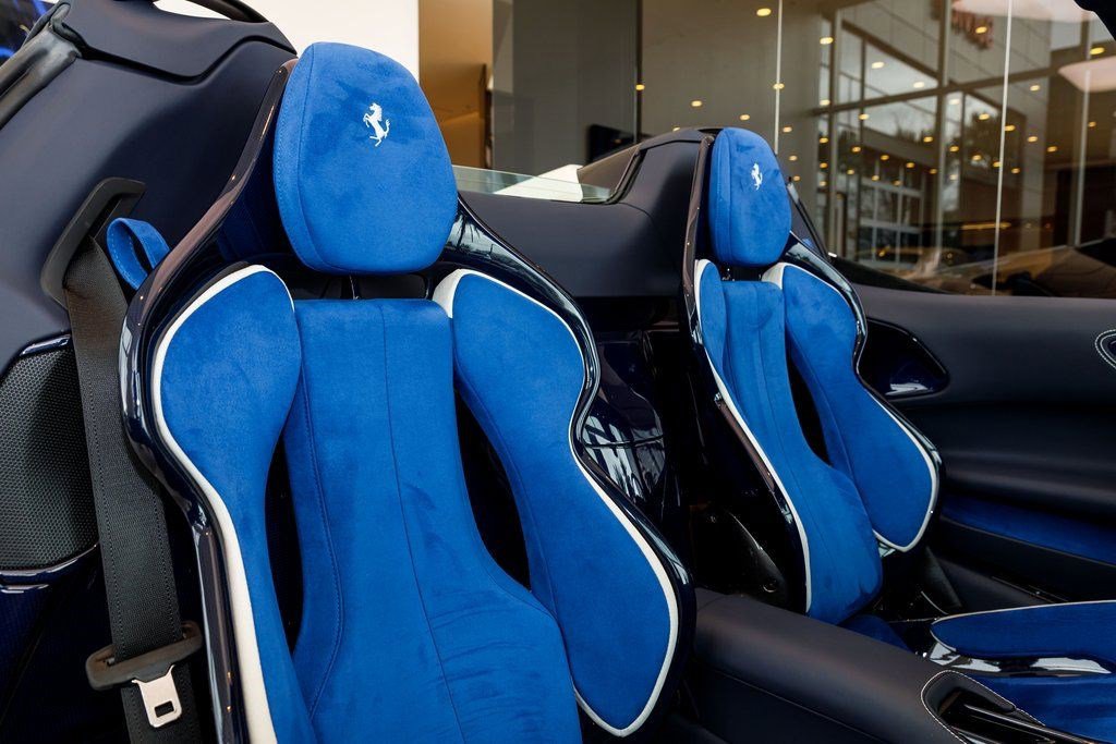 Used 2022 Ferrari SF90 Spider image 39