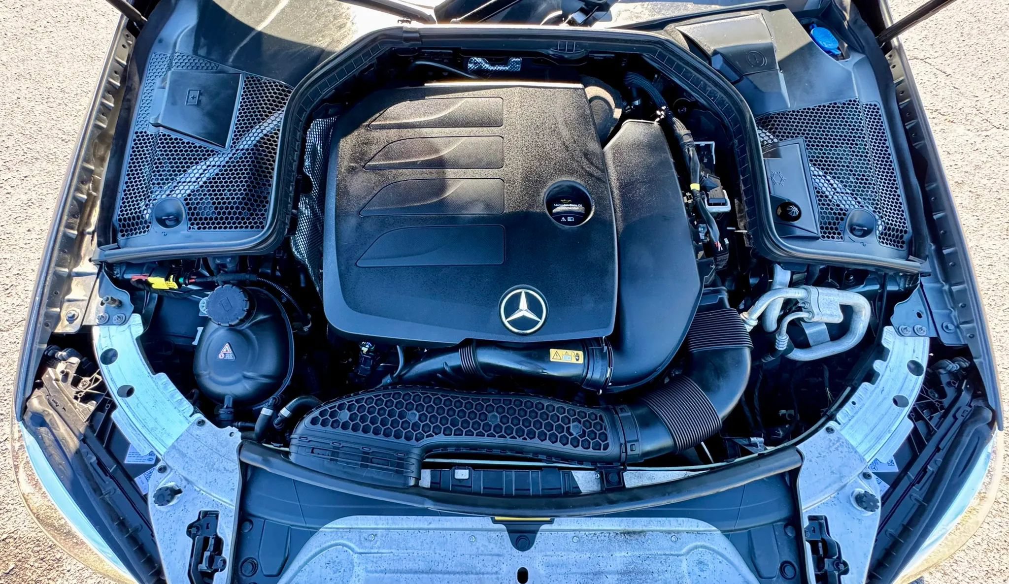 Used 2020 Mercedes-Benz C 300 4MATIC Sedan image 17
