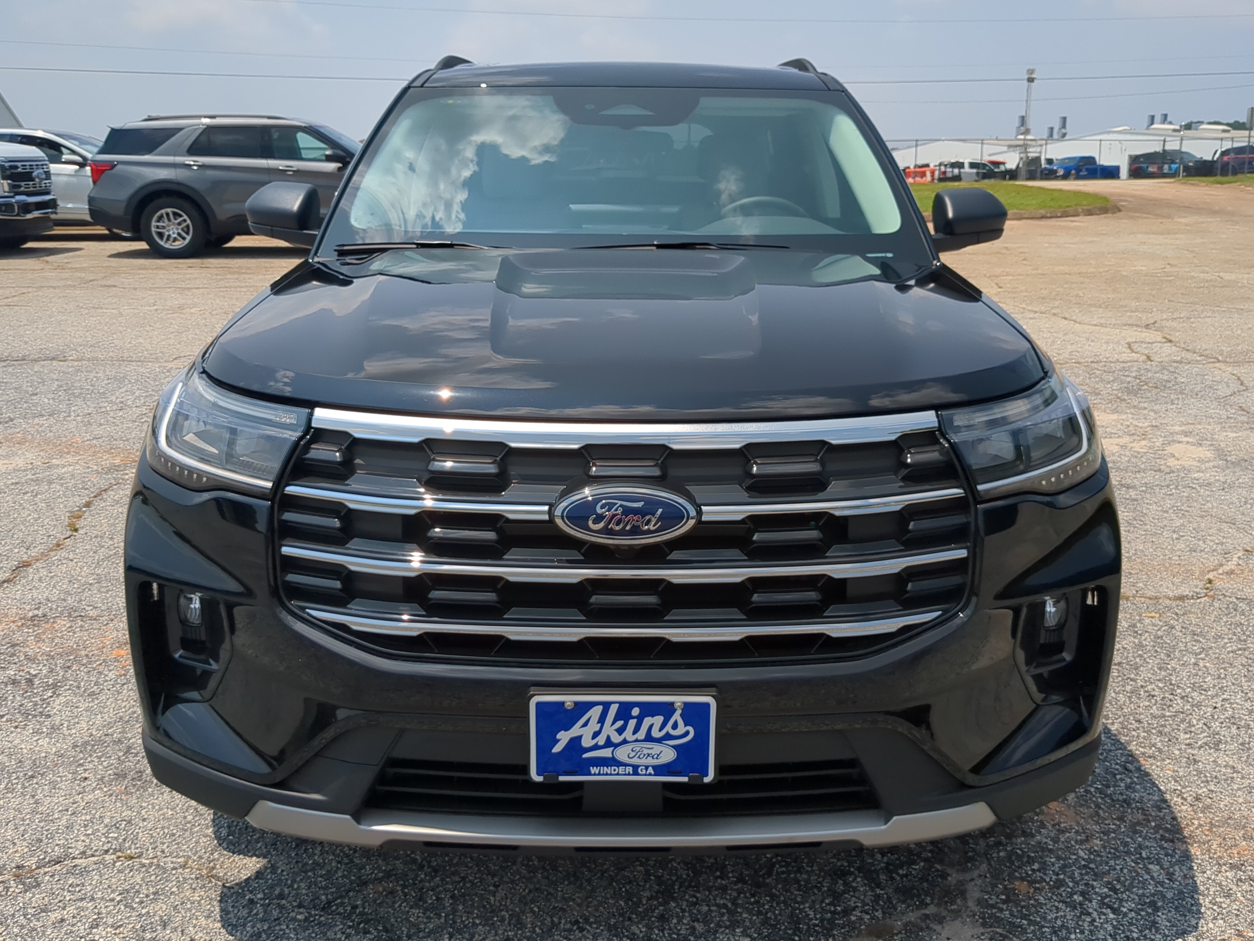 New 2026 Ford Explorer Active w/ Active Comfort Package AWD/4WD image 7