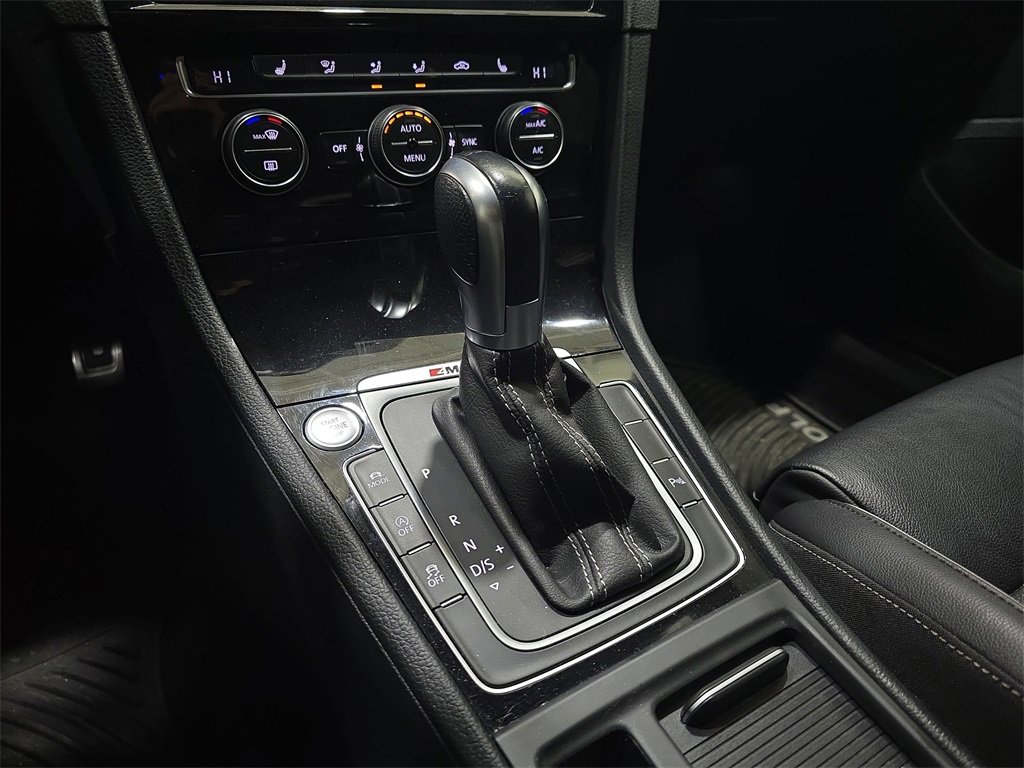 Used 2019 Volkswagen Golf R 4-Door image 26