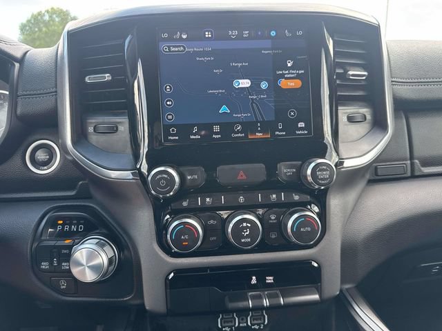 Used 2024 RAM 1500 Laramie AWD/4WD image 31