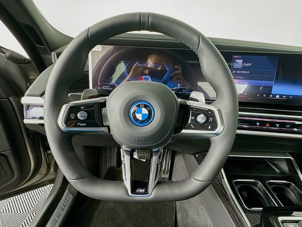 New 2026 BMW 750e xDrive w/ Executive Package image 10