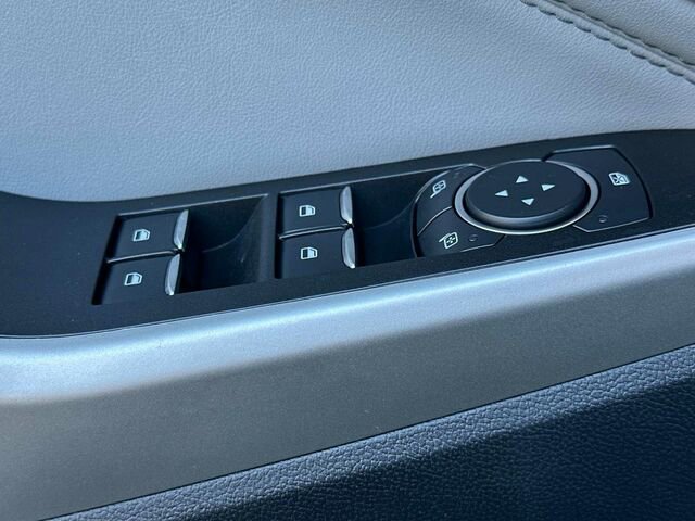 Used 2022 Ford Explorer XLT w/ Equipment Group 202A image 14