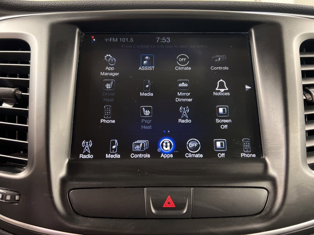 Used 2017 Chrysler 200 Limited Platinum image 9