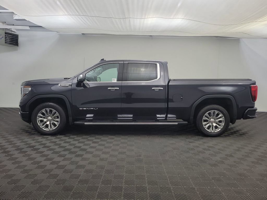 Used 2022 GMC Sierra 1500 Denali AWD/4WD image 2
