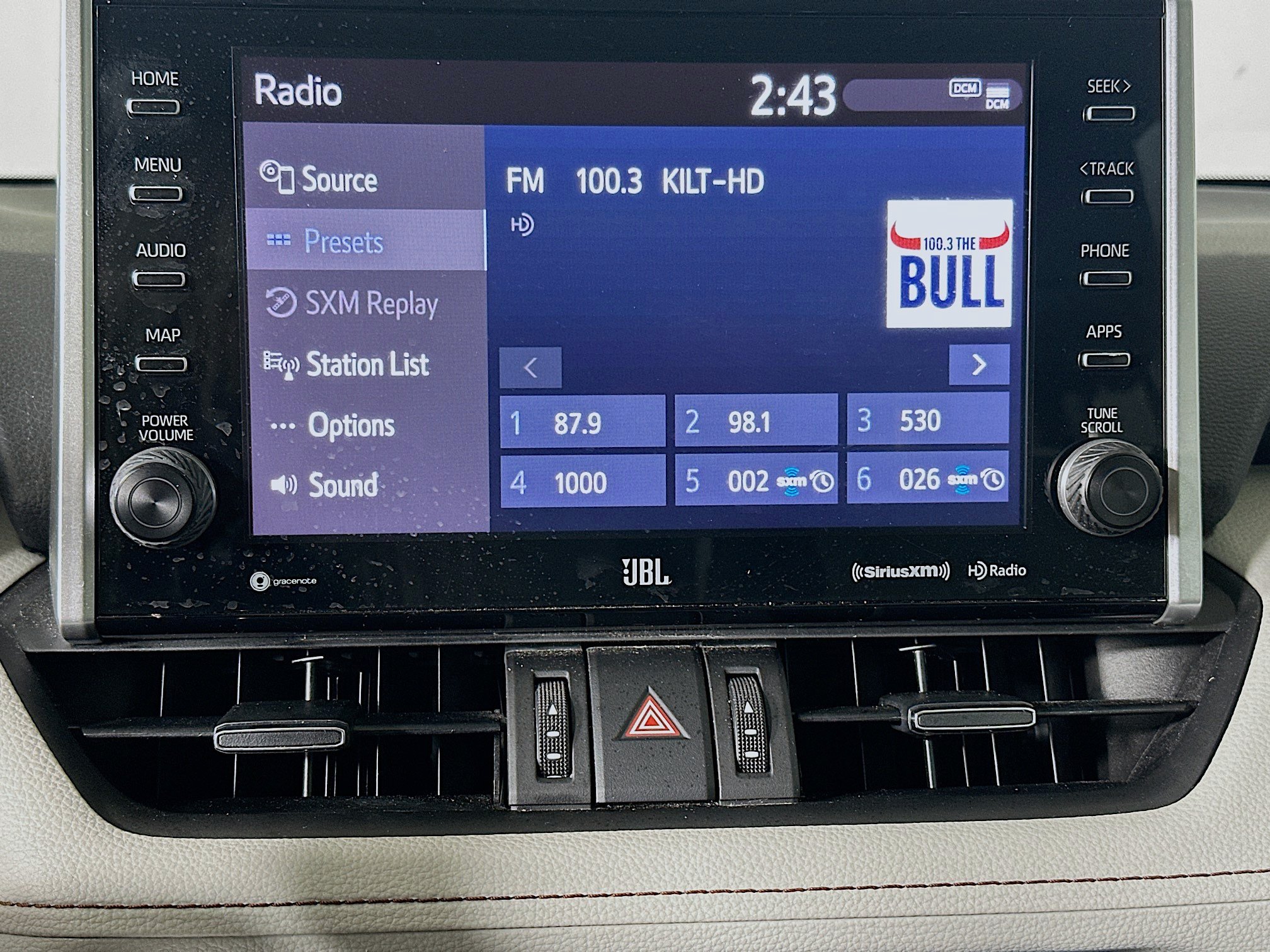 Used 2022 Toyota RAV4 Limited FWD image 21