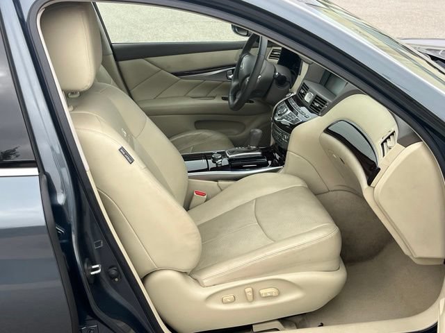 Used 2012 INFINITI M37 w/ Premium Pkg RWD image 8