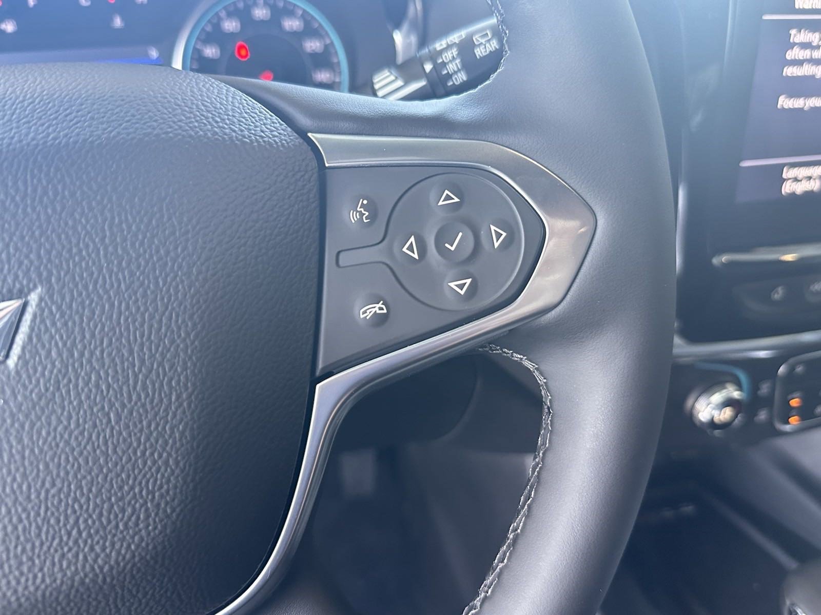 New 2023 Chevrolet Traverse RS w/ LPO, Floor Liner Package image 16