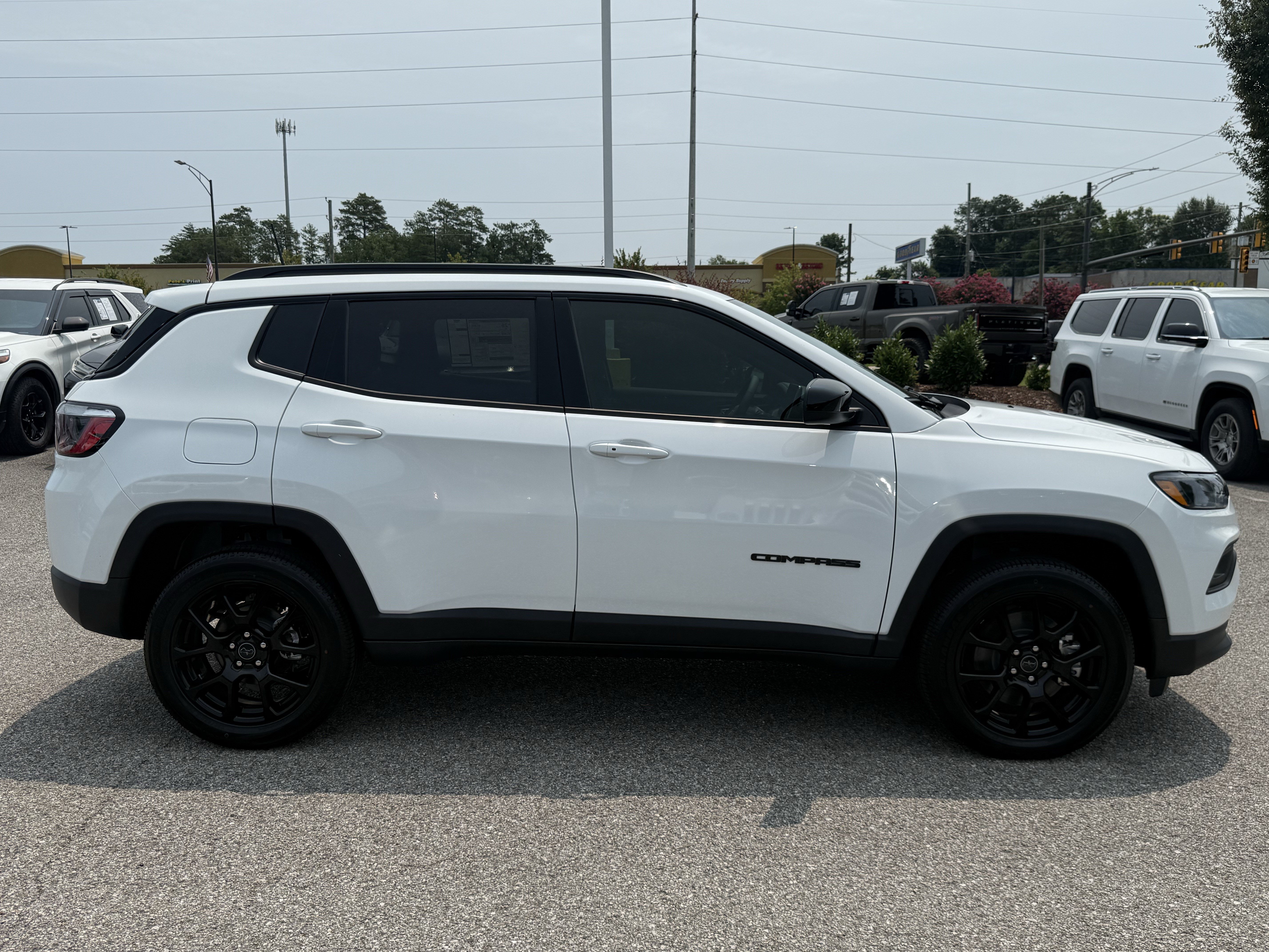 New 2026 Jeep Compass Latitude AWD/4WD image 11