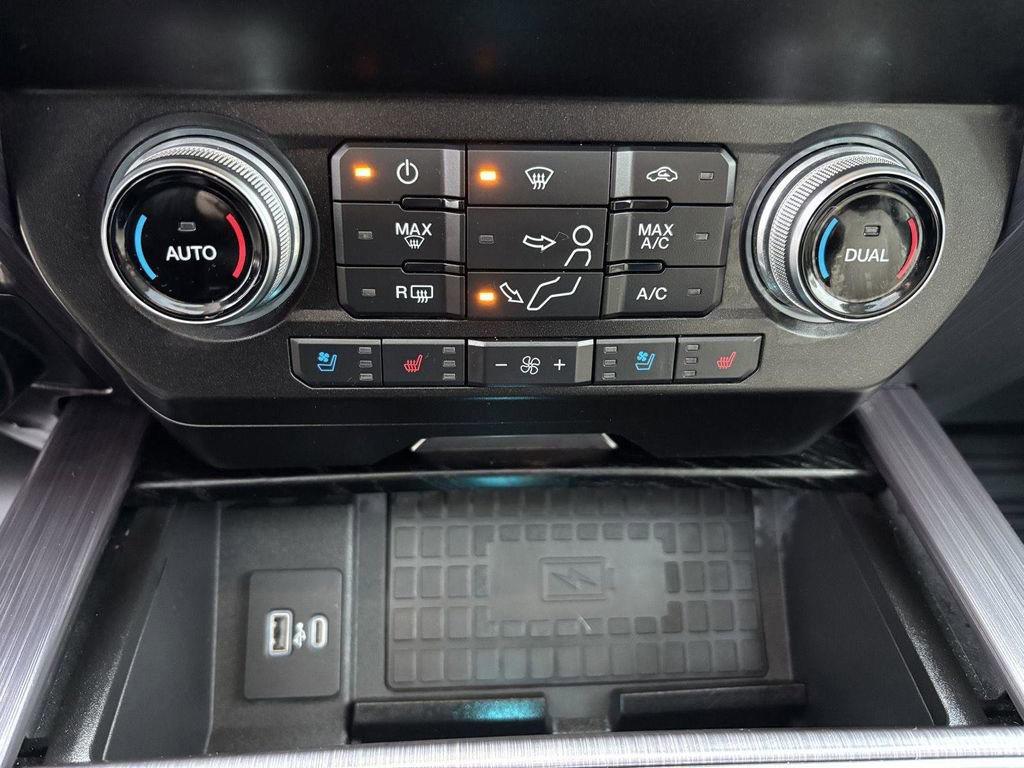 Used 2021 Ford F450 Limited w/ FX4 Off-Road Package image 30