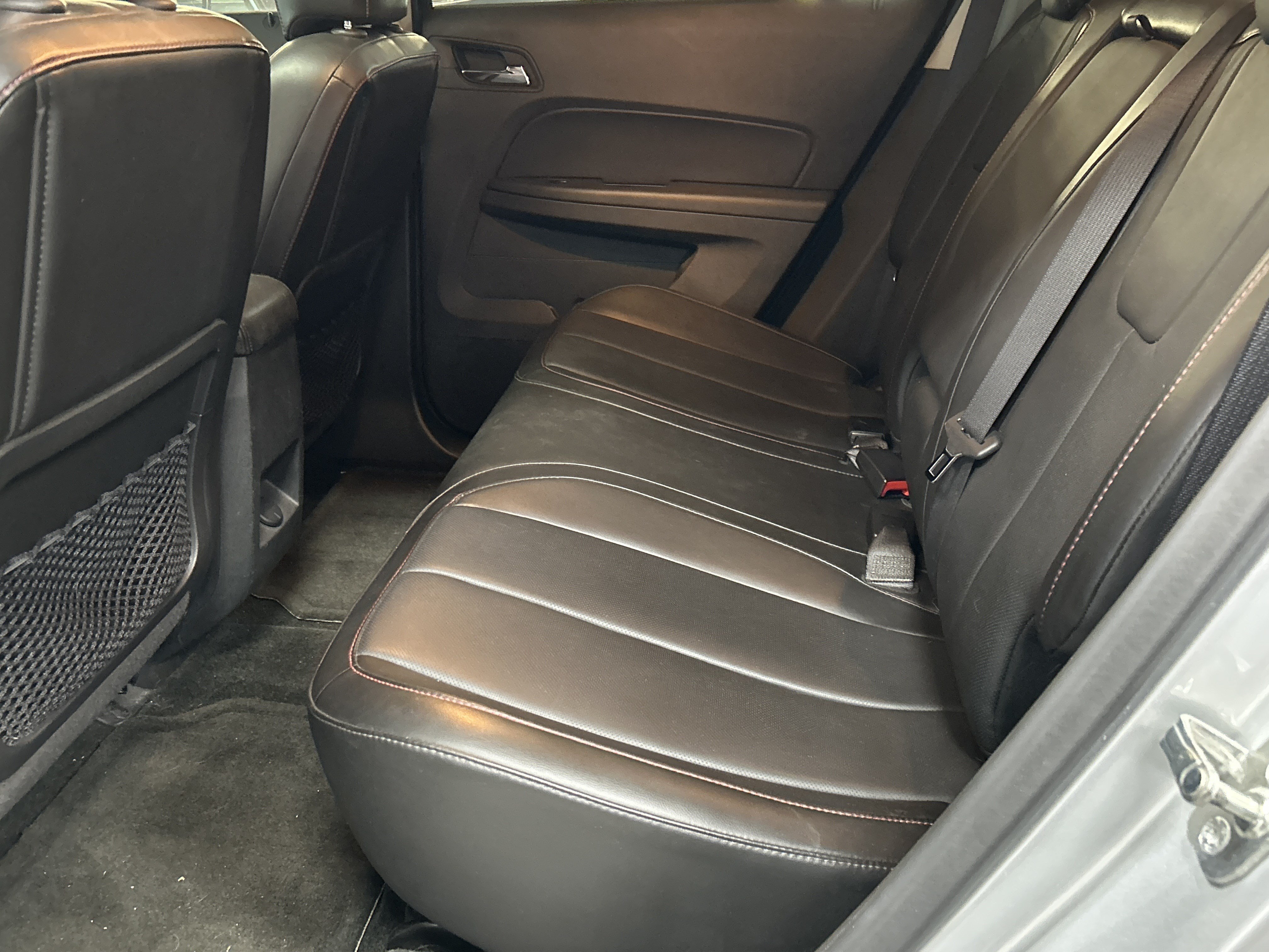 Used 2017 Chevrolet Equinox Premier w/ Enhanced Convenience Package AWD/4WD image 7